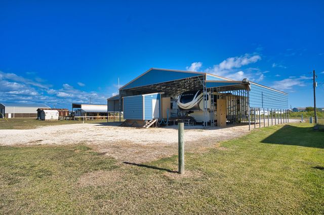 663 Blue Water Boulevard, Sargent, TX 77414