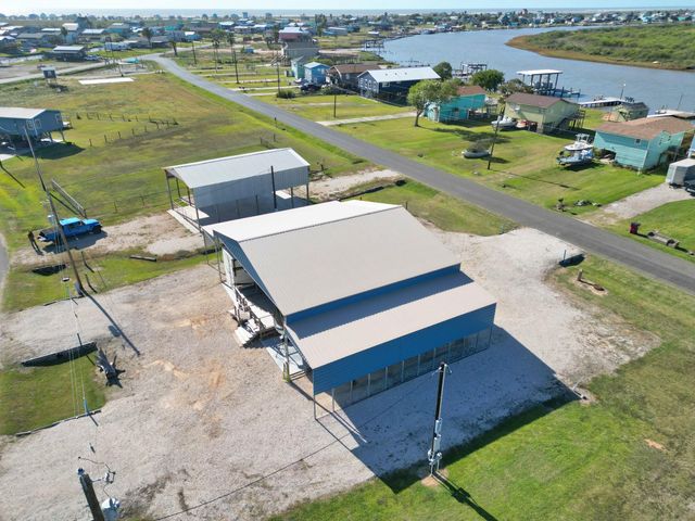 663 Blue Water Boulevard, Sargent, TX 77414