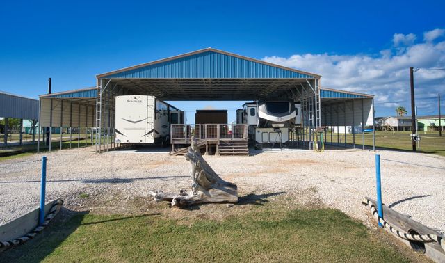 663 Blue Water Boulevard, Sargent, TX 77414