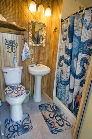 663 Blue Water Boulevard, Sargent, TX 77414