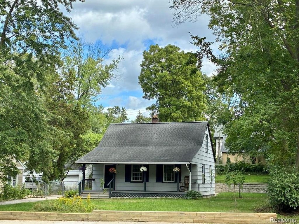 2551 Platt Road, Ann Arbor, MI 48104