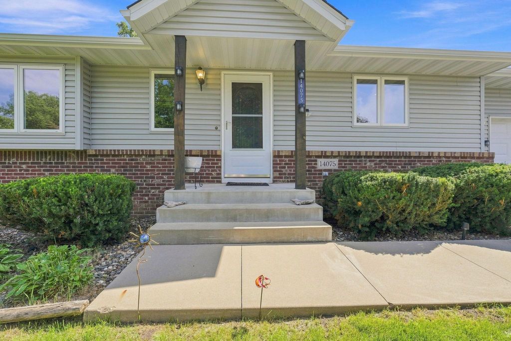 14075 Natchez Avenue, Savage, MN 55378 — photo 3