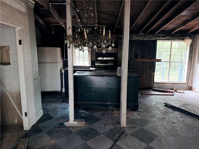33 Tower Street, Kingston, GA 30145