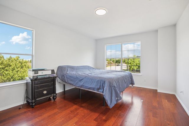339 Liberty ST, Hutto, TX 78634