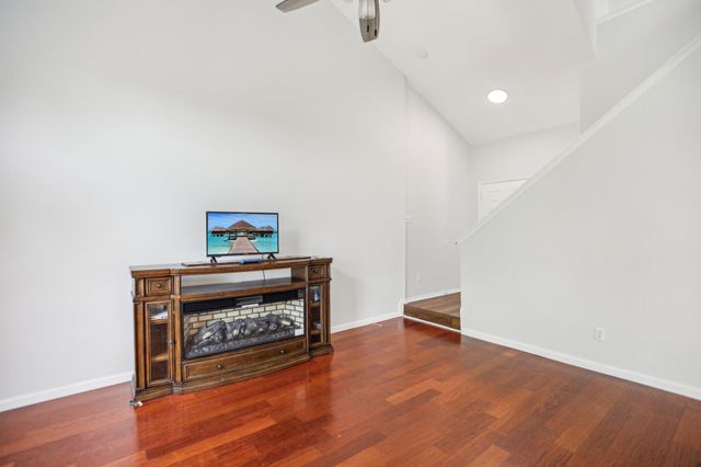 339 Liberty ST, Hutto, TX 78634