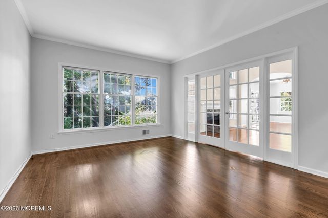66 Windward Way, Red Bank, NJ 07701