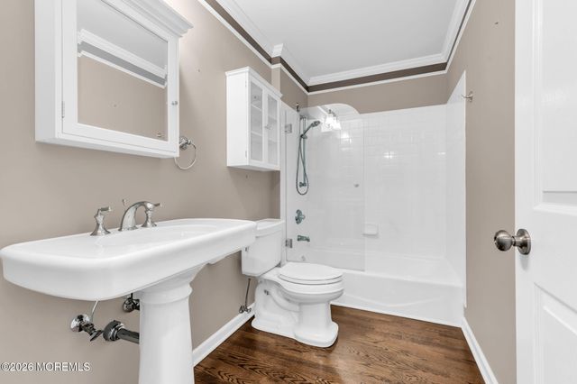 66 Windward Way, Red Bank, NJ 07701