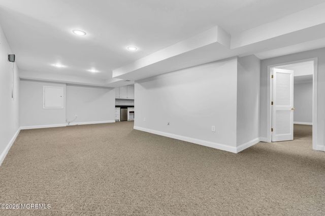 66 Windward Way, Red Bank, NJ 07701