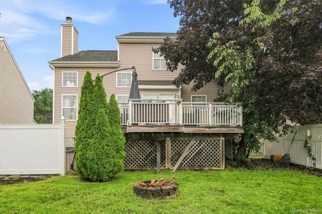 8 Jaques Drive, Washingtonville, NY 10992