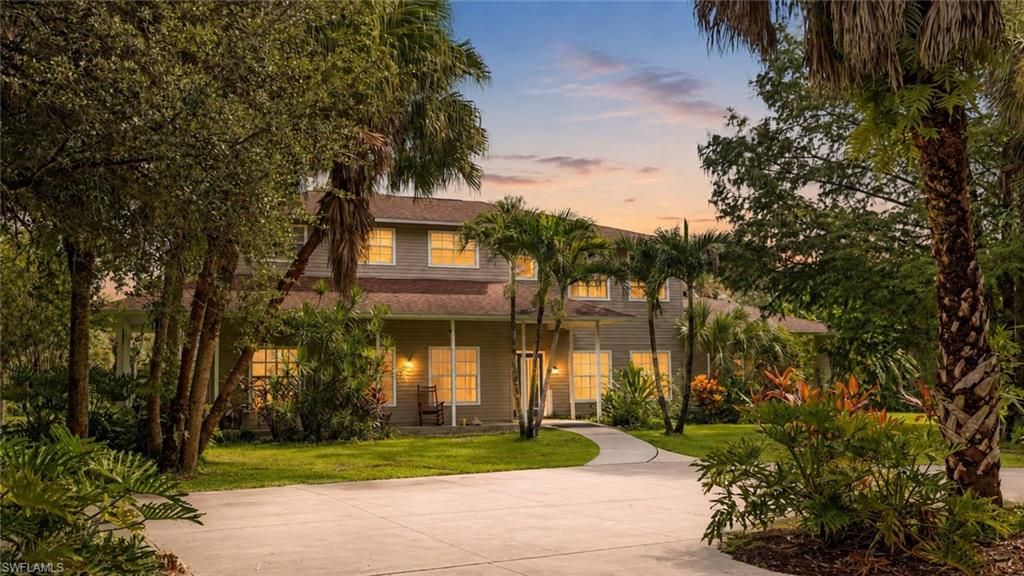 670 13th ST NW, NAPLES, FL 34120 — exterior