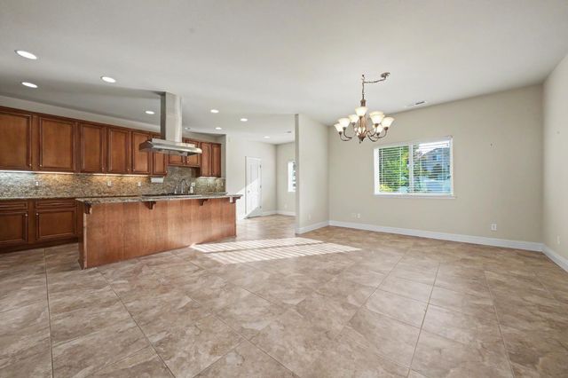 10569 Ridgecrest Dr, Jackson, CA 95642