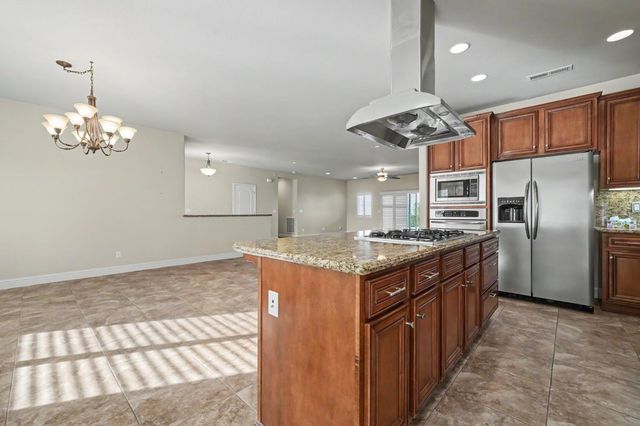 10569 Ridgecrest Dr, Jackson, CA 95642