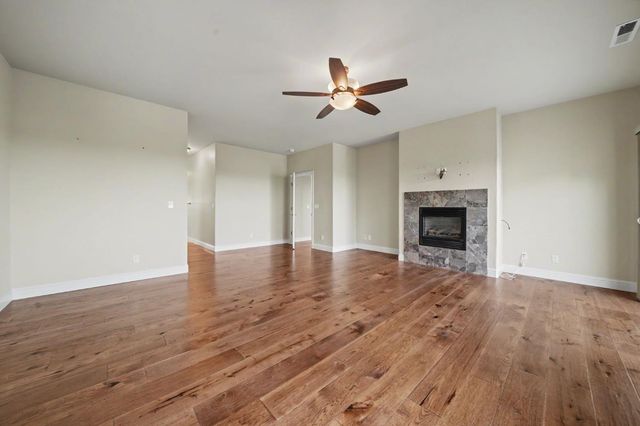 10569 Ridgecrest Dr, Jackson, CA 95642