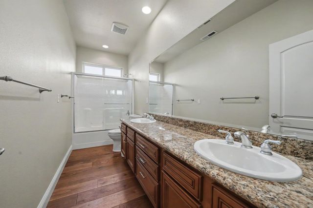 10569 Ridgecrest Dr, Jackson, CA 95642