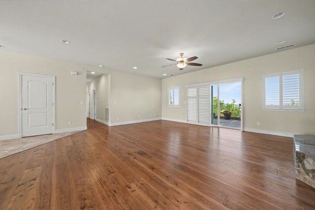 10569 Ridgecrest Dr, Jackson, CA 95642