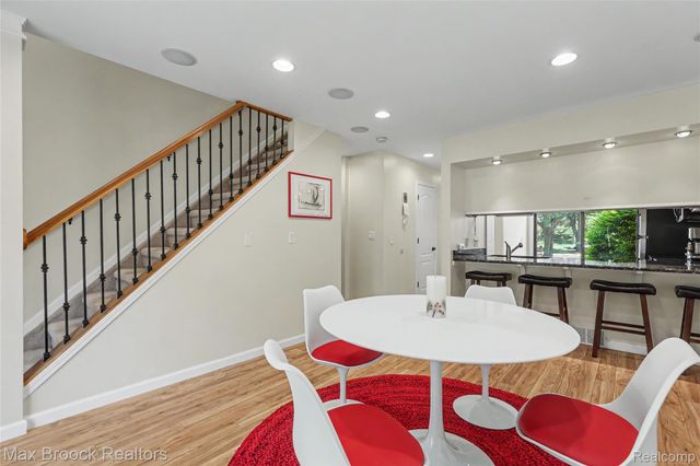 1669 Wimbledon Drive, Walled Lake, MI 48390