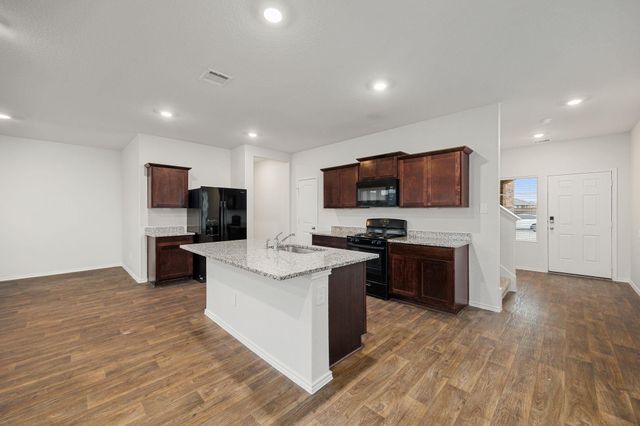 161 Roanwood DR, San Marcos, TX 78666