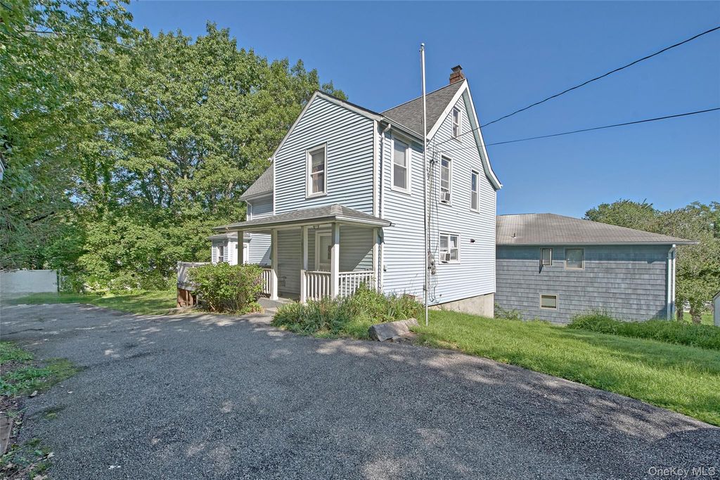 124 Holland Street, Harrison, NY 10528 — photo 2