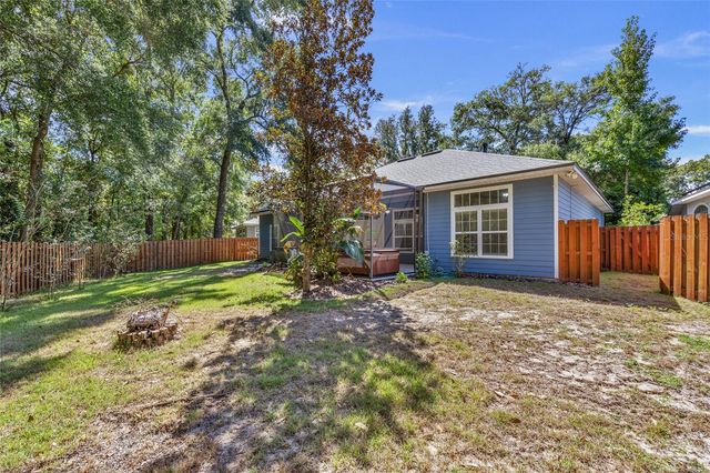 8336 SW 8TH PLACE, Gainesville, FL 32607