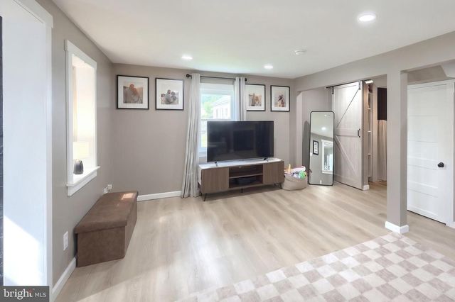 101 S FERN AVE, Dallastown, PA 17313