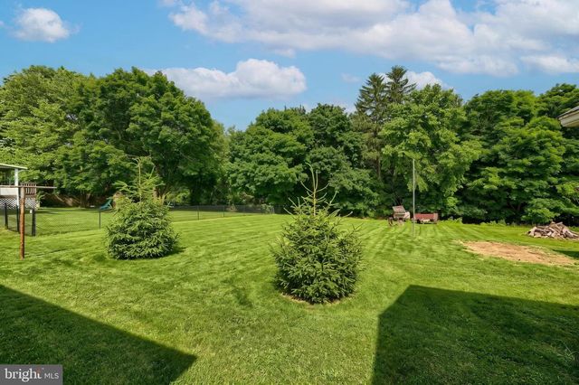 101 S FERN AVE, Dallastown, PA 17313
