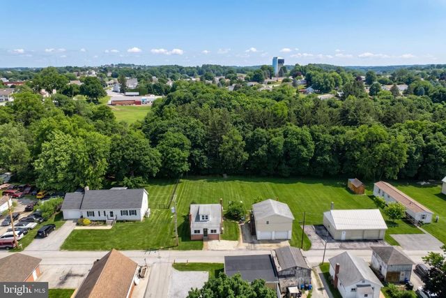101 S FERN AVE, Dallastown, PA 17313