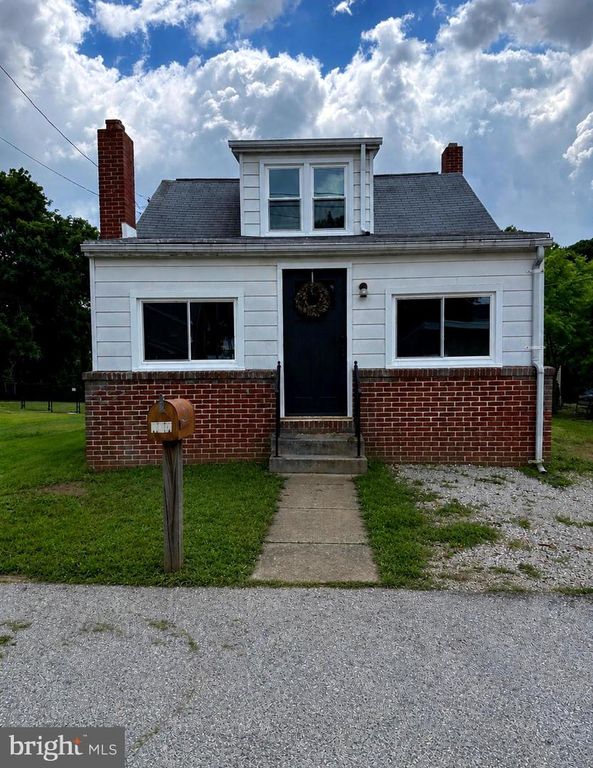 Image 1 of property listing at 101 S FERN AVE, Dallastown, PA 17313
