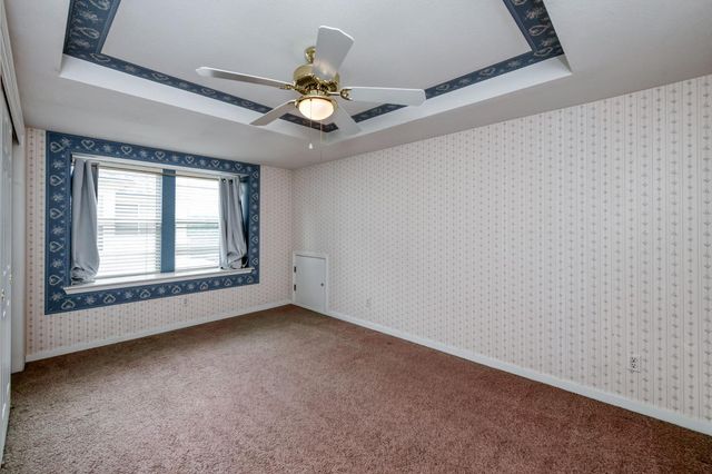 2977 W Pembrook, Fresno, CA 93711
