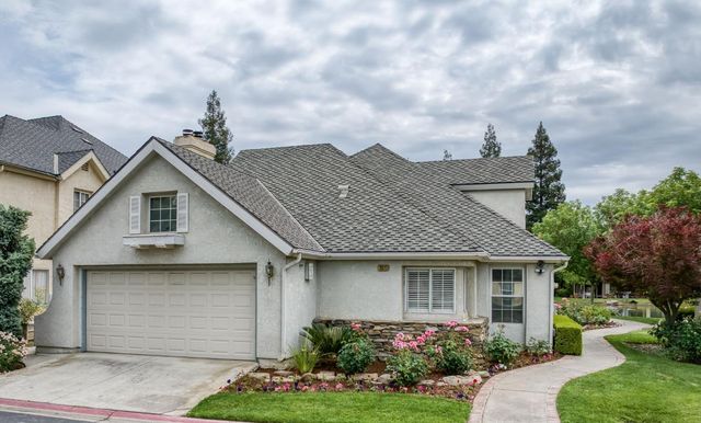 2977 W Pembrook, Fresno, CA 93711