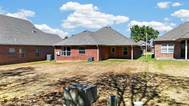 2706 Dyllan Court, Fort Smith, AR 72908