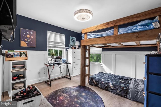 1054 KINGS HWY, West Deptford, NJ 08086