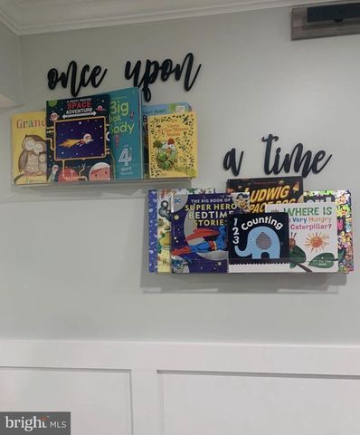 1054 KINGS HWY, West Deptford, NJ 08086