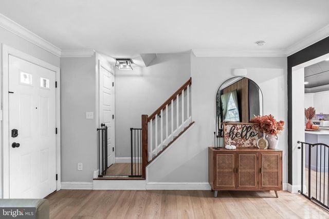 1054 KINGS HWY, West Deptford, NJ 08086