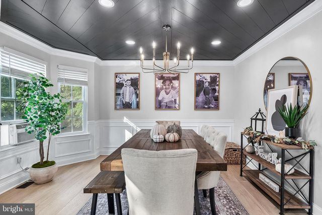 1054 KINGS HWY, West Deptford, NJ 08086