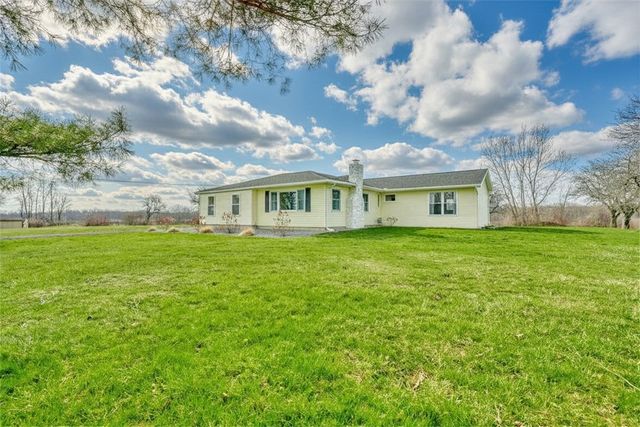 1056 Lake Road, Ontario, NY 14519