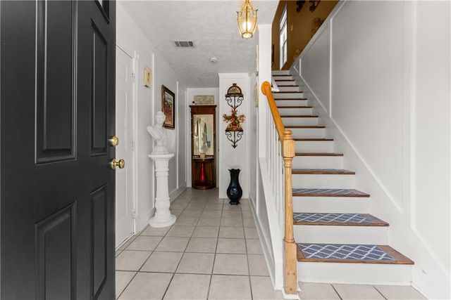 1628 Indian Way, Cumming, GA 30040