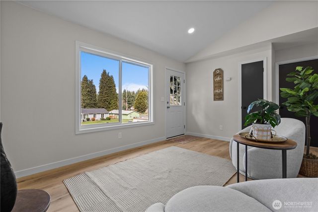 1956 E 65th Street, Tacoma, WA 98404