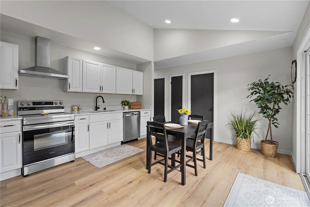 1956 E 65th Street, Tacoma, WA 98404