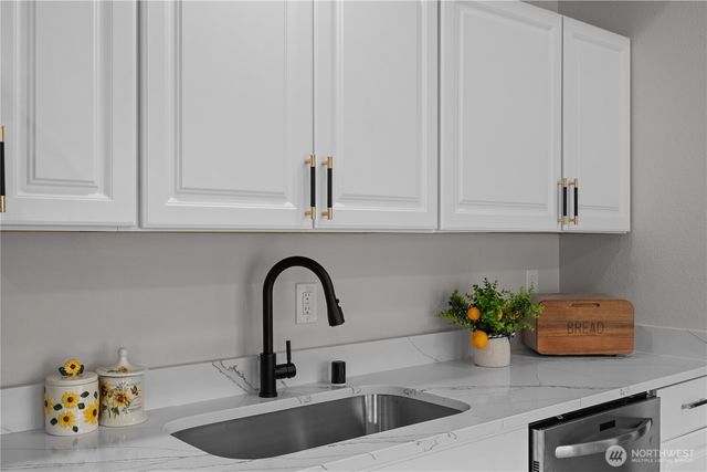 1956 E 65th Street, Tacoma, WA 98404