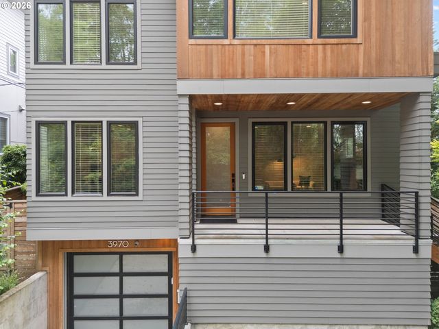 3970 Se REEDWAY St, Portland, OR 97202