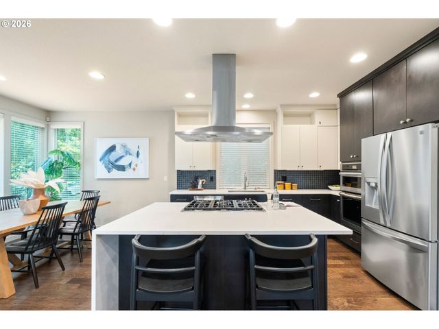 3970 Se REEDWAY St, Portland, OR 97202