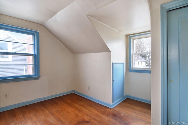 355 Upland Avenue, Yonkers, NY 10703