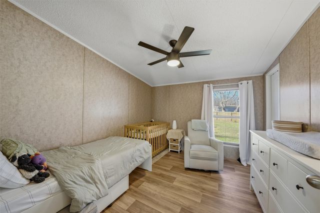 1618 Lands End Street, Granbury, TX 76048