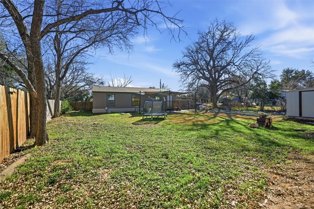 1618 Lands End Street, Granbury, TX 76048