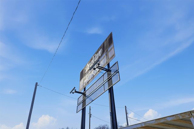 1618 Lands End Street, Granbury, TX 76048