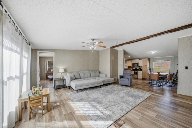 1618 Lands End Street, Granbury, TX 76048