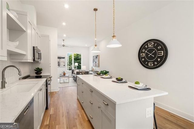 1237 Memorial Drive SE 403, Atlanta, GA 30316
