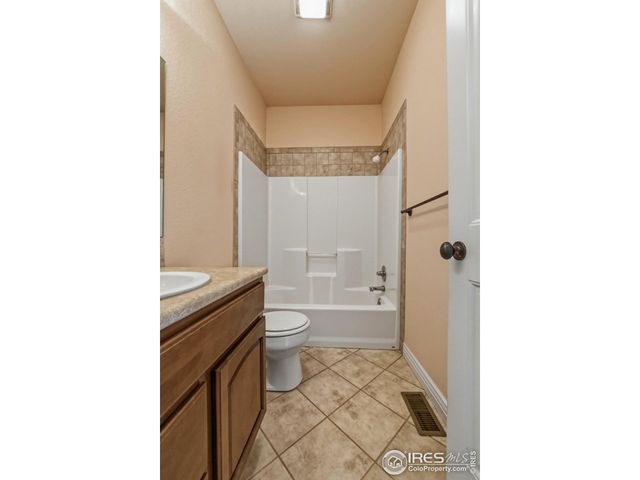 15 Trailside Dr, Fort Morgan, CO 80701