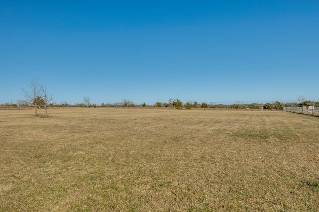3133 County Road 1105, Celeste, TX 75423
