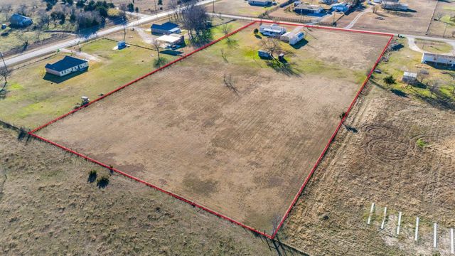 3133 County Road 1105, Celeste, TX 75423